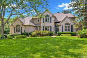 2463 Vero Drive