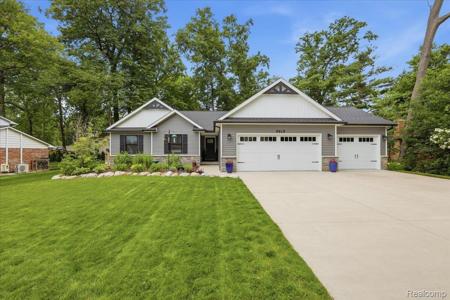 5915 Chickadee Lane