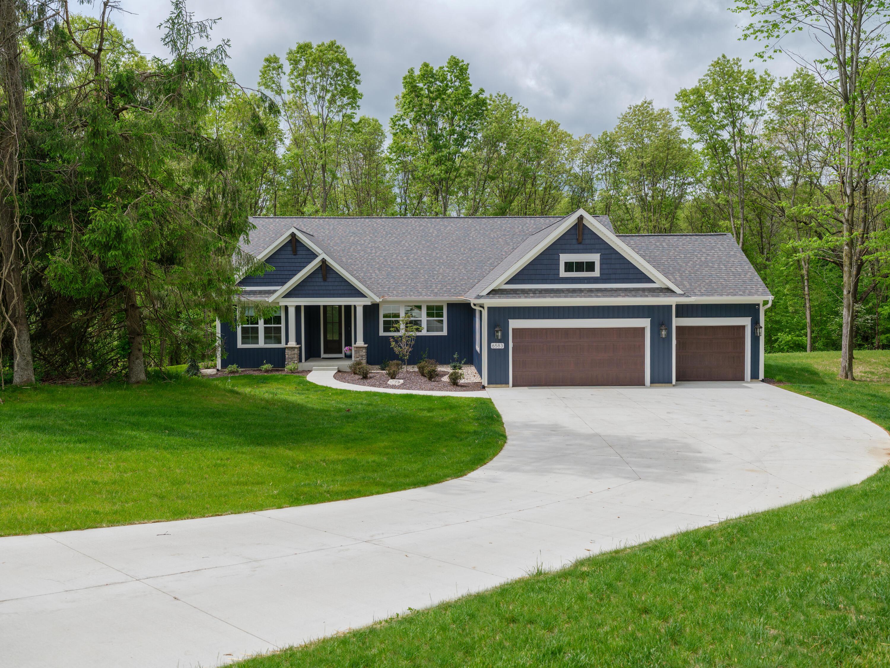 Image 2: 6583 W Hidden Lake Circle-102-Edit