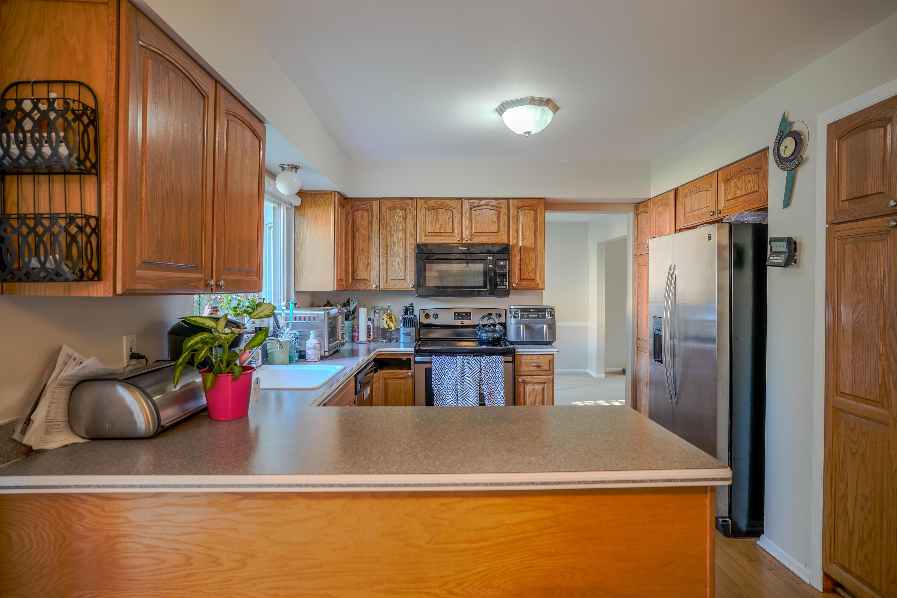 Image 4: Kitchen 1