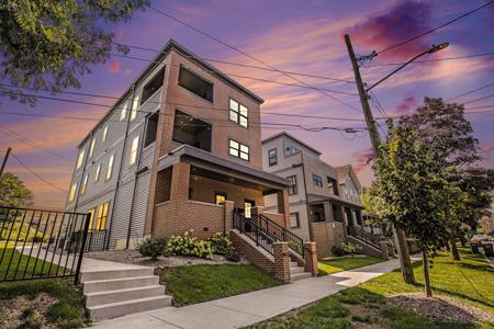 826 Fairview Avenue
