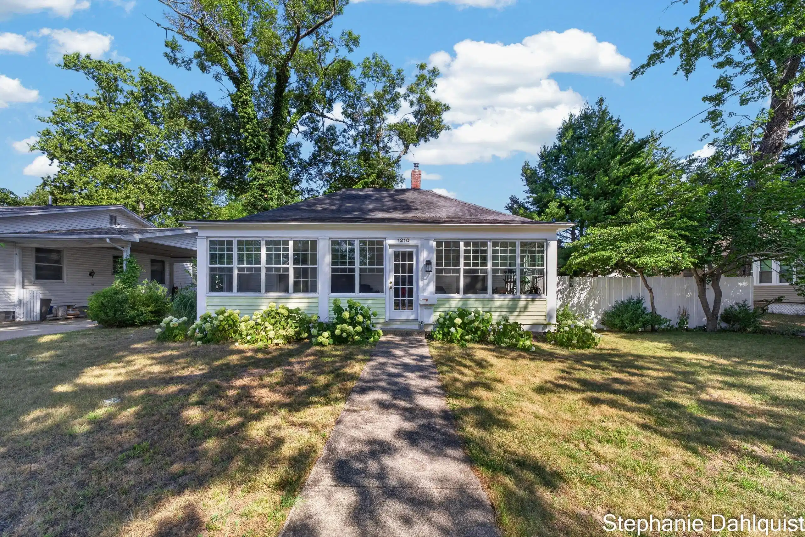Image 1: 1210 Ruddiman Drive (5 of 42)