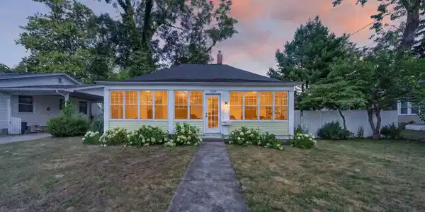 Image 2: 1210 Ruddiman Drive (1 of 42)