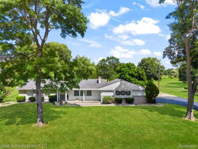 3052 Angelus Drive