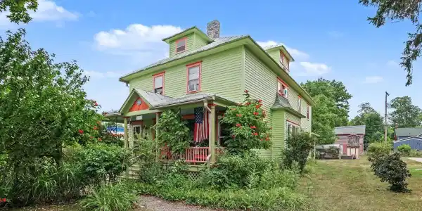 109 S Division Street