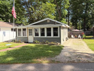 2025 Parkwood Court