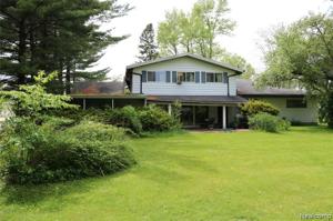 7830 LAKESHORE Road