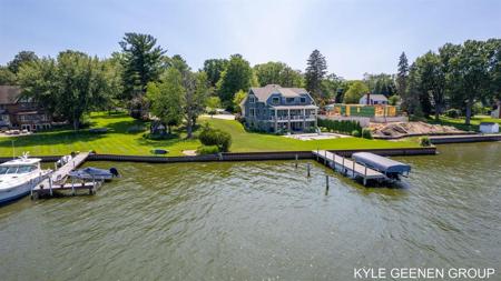 1085 South Shore Drive