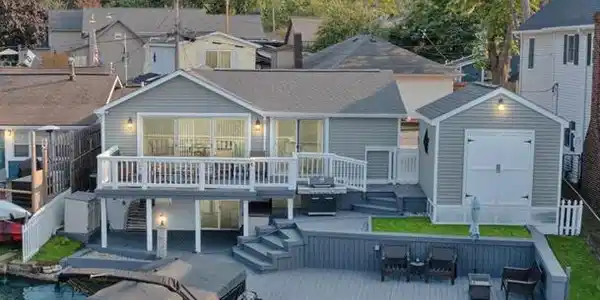 228 LOOKOUT Lane