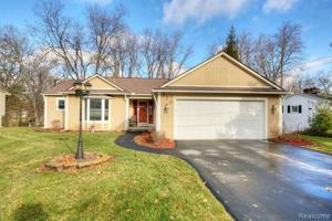 720 TOMAHAWK Trail