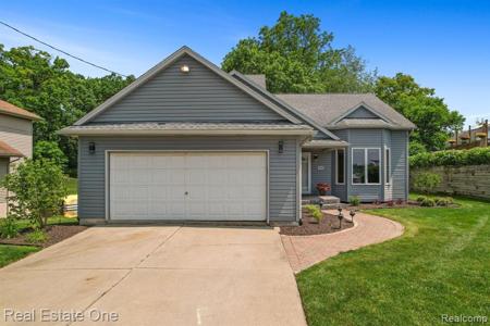 360 N NORTH SHORE Drive