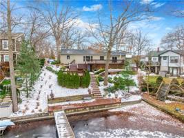 294 Oak Island