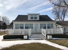 7873 LAKEVIEW DR Drive