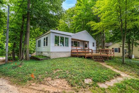 1130 Orchard Lake Drive