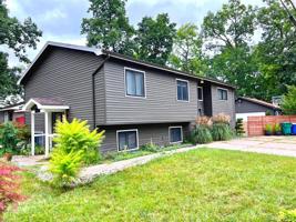 6804 FORESTLAWN