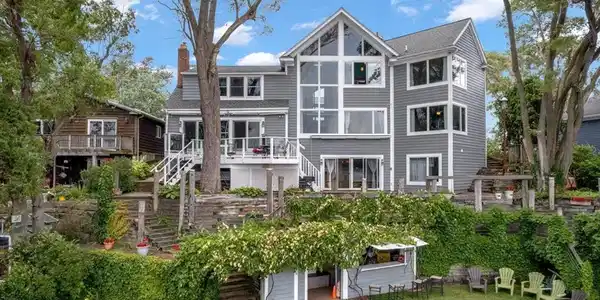 130 HIGHLAND Avenue