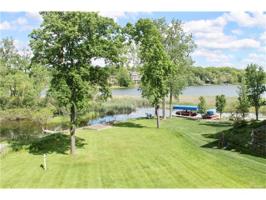 1859 LONG POINTE Drive