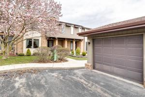 2500 RIVER RD APT 46