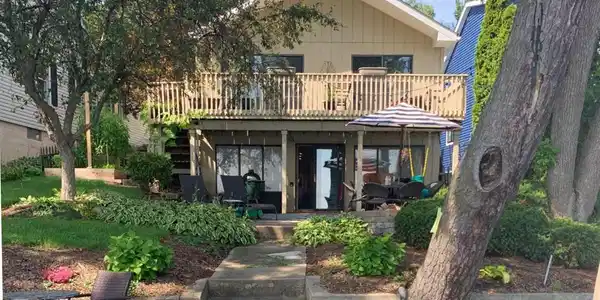 807 PINE TREE W Road