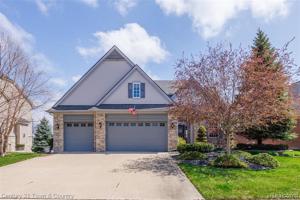 49246 PENINSULAR Drive