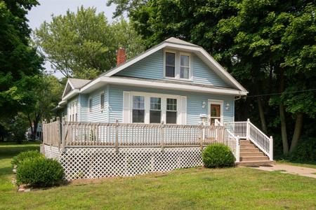 93 Elkenburg Street