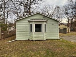 2620 MAPLECREST Drive