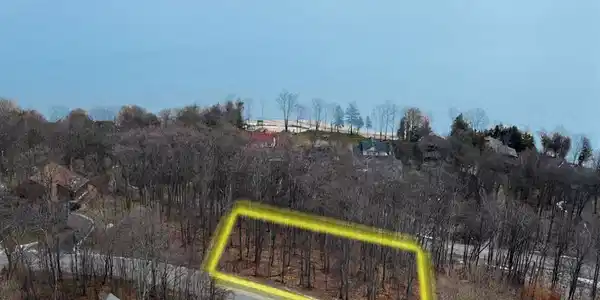 796 Heights Road