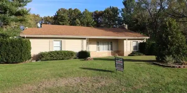 501 PINE TREE Road