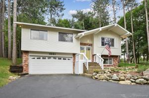 4551 WOODCOCK Way