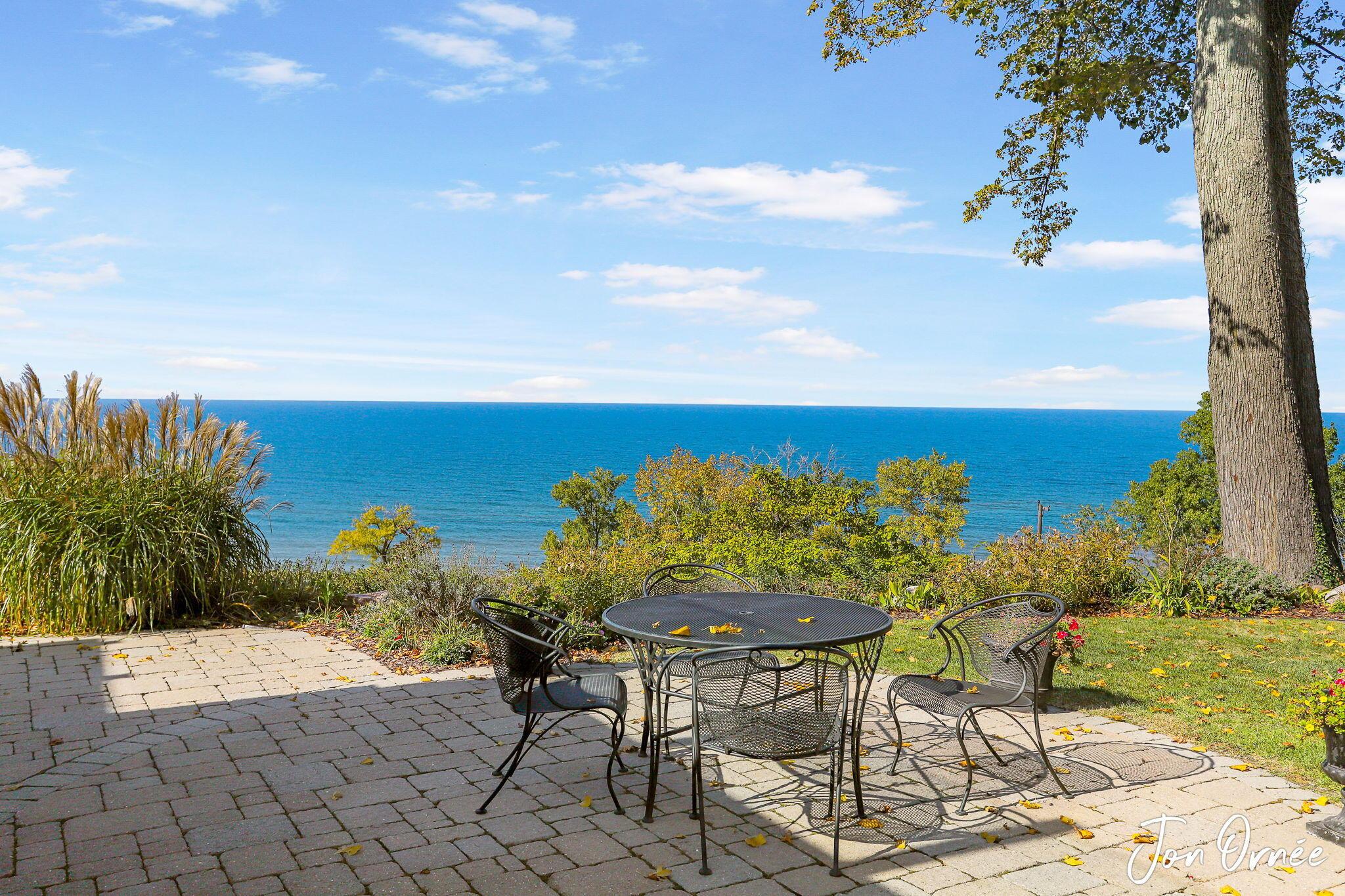 Image 2: 2-web-or-mls-1418-lake-blvd