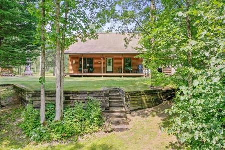 7875 W Forest
