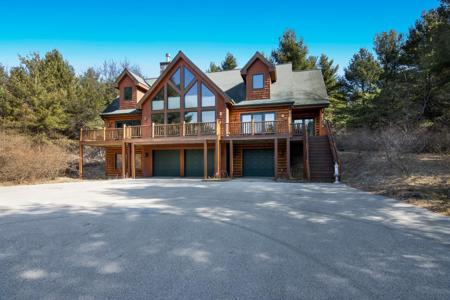 9435 SE Torch Lake Drive