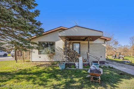 7385 Woodbine Road