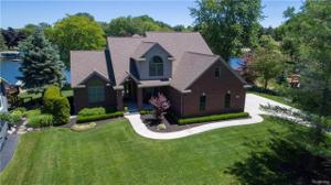 5038 Wavewood Drive