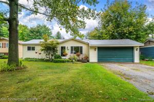 2385 WILLOW Lane