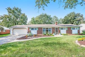 6445 SNOW APPLE Drive