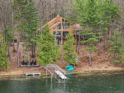 10 Island View Drive
