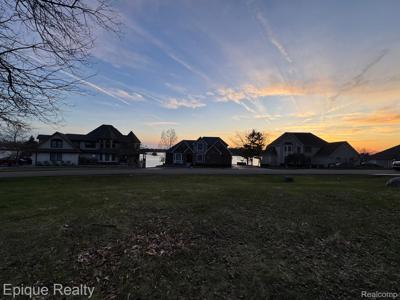 VACANT LOT THOMPSON SHORE Drive
