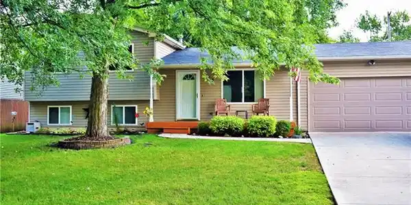 92 THEDA Avenue