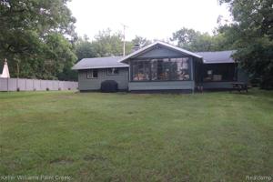 9524 CRESCENT BEACH Road