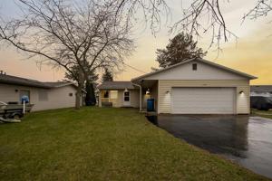 11049 Oakwood Drive