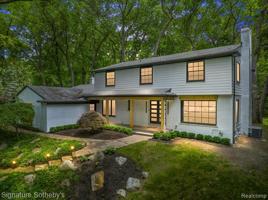 4851 MALIBU Drive