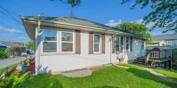 231 LOOKOUT Lane