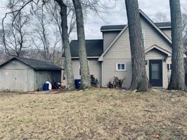 9648 LOG CABIN Trail