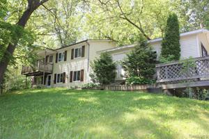 2058 CIRCLE Drive