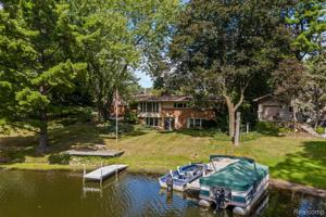 7119 ELLINWOOD Drive