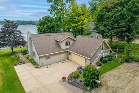 2495 Mayo Drive
