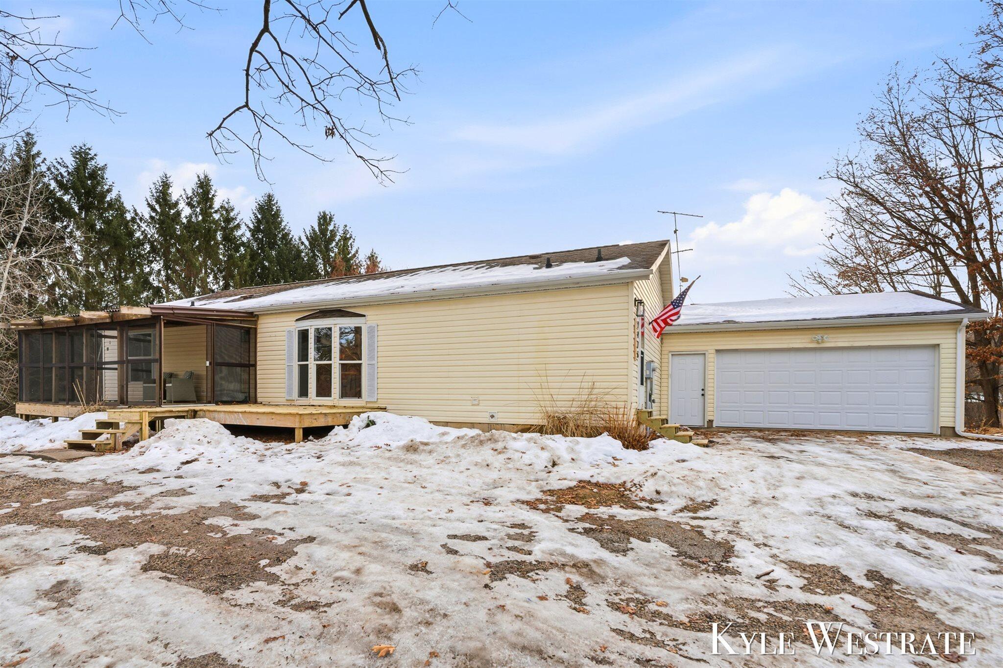 Image 1: 02-002_AIV00205