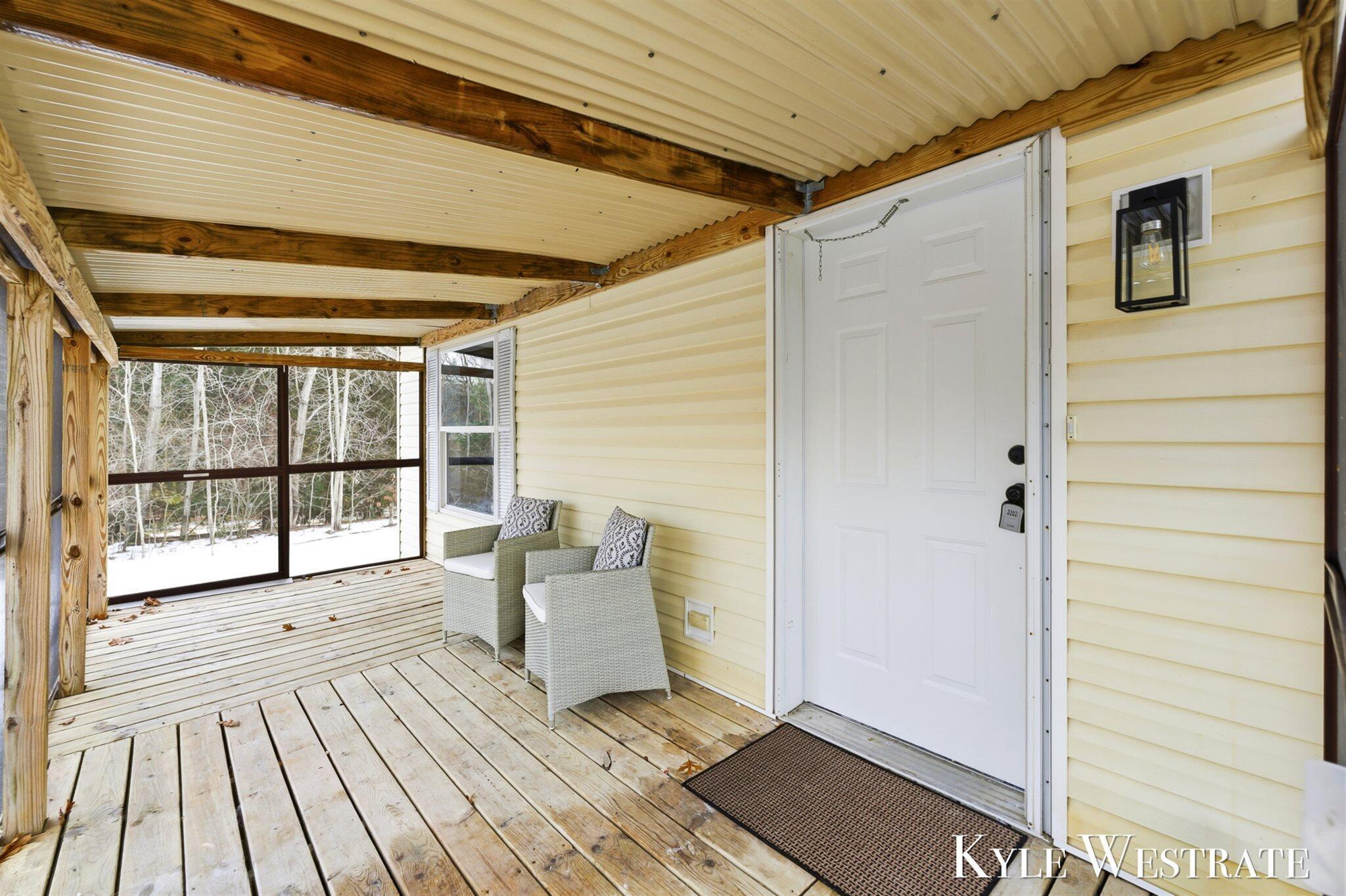 Image 3: 06-003_AIV00184