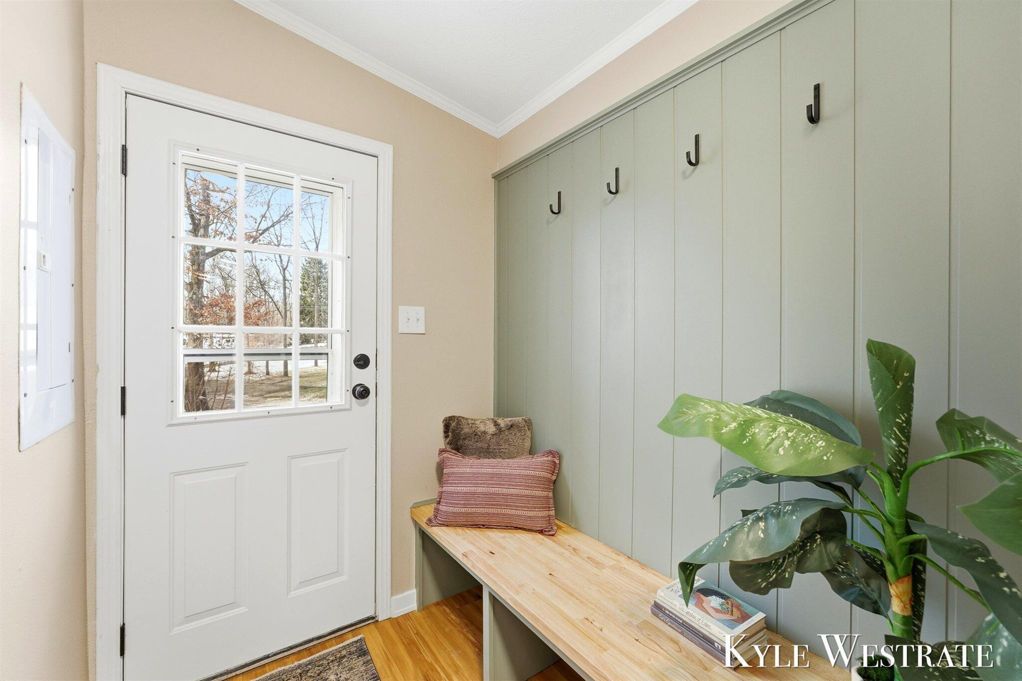 Image 4: 07-005_AIV00164